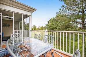 Outdoor dining - Wonderful Bear Trap Dunes Townhouse w/Free WiFi, Shared Pool, Deck, W/D, & AC (Ocean View)
