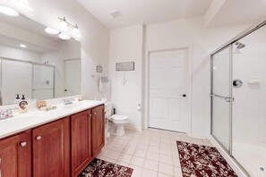 Shower, towels - Bayview Landing Home w/Shared Pool, Private Washer/Dryer, Free WiFi (Selbyville)