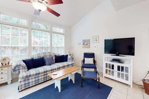 TV, DVD player - Bayview Landing Home w/Shared Pool, Private Washer/Dryer, Free WiFi (Selbyville)