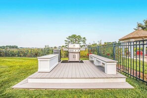Terrace/patio - Bethany Lakes townhome with fireplace, balcony, & community pool/hot tub/tennis (Ocean View)