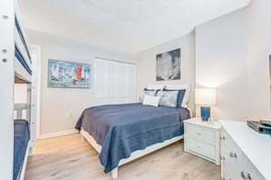 3 Schlafzimmer, Bügeleisen/Bügelbrett, WLAN, Bettwäsche