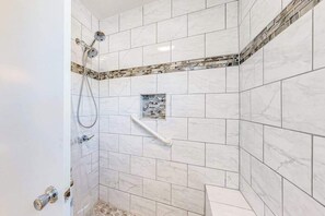 Shower, towels - Sandpiper Village home with private beach, fireplace, balcony, & washer/dryer (South Bethany)