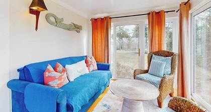 Quaint Chatham home w/beautiful backyard & furnished multi-level deck, dogs OK