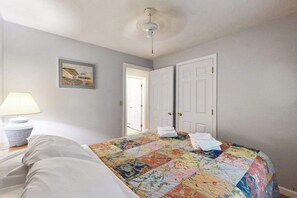 WiFi, bed sheets - Historic Barnstable Village Home w/ Private Yard - Near Beach (Barnstable)