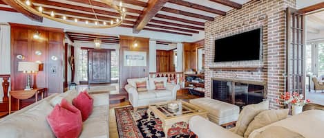 TV, DVD player, offices
