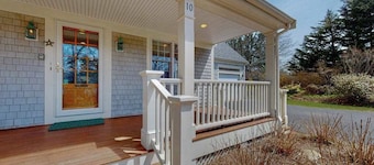 Idyllic home on half-acre with amazing location, 3 living areas, central AC, W/D