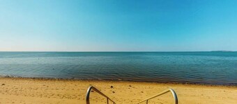 Oceanfront home with great views, deck, grill & beach access - dog-friendly
