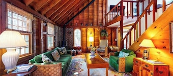 Charming home set on private lot with WiFi, sunroom, W/D, & great location