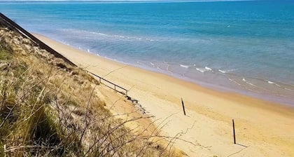 Charming home by the cape with firepit, fast WiFi, & washer/dryer