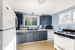 Fridge, microwave, oven, stovetop - Dog-Friendly Downtown Home w/Free WiFi, Deck, Water Views, & Partial A/C (Oak Bluffs)