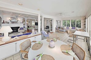 Dining - Waterfront home on Sagamore Beach with private pool & panoramic bay views (Bourne)