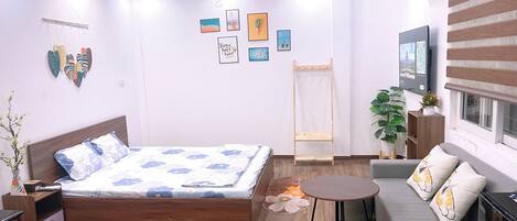 Iron/ironing board, free WiFi, bed sheets