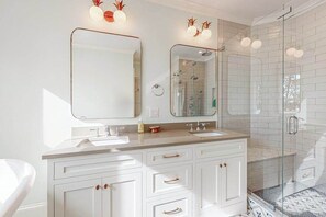 Shower, hair dryer, towels - Incredible home on lake with views, private beach, deck, AC, & W/D (Plymouth)