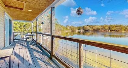 Stunning lakefront home with kayaks, games, & amazing deck views - dog-friendly