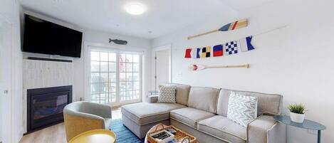 TV, fireplace, stereo, offices