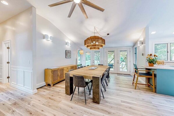 Dining - Updated ranch house with amazing deck & yard - 1 mile to the beach (Bourne)