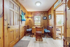 Interior - Adorable Cape Escape W/ Private Beach Access, Full Kitchen, & Perfect Location (Dennis Port)