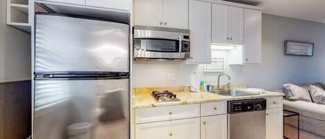 Fridge, microwave, stovetop, dishwasher