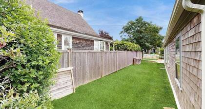 Cozy in-law suite near Edgartown & the beach with patio, outdoor shower, & AC