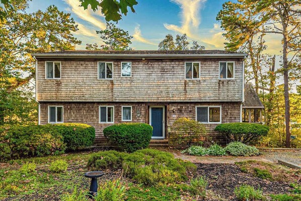 Exterior - Waterfront home with lovely lake views, great deck, sun porch & fireplace (Chatham)