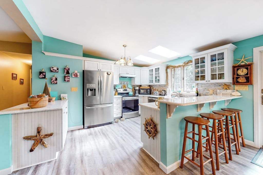 Refrigerador, microondas, horno, placa de cocina