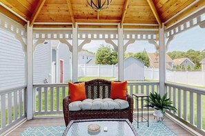 Terrace/patio - Beautiful private home near family beach with large yard, screened gazebo, & AC (South Yarmouth)