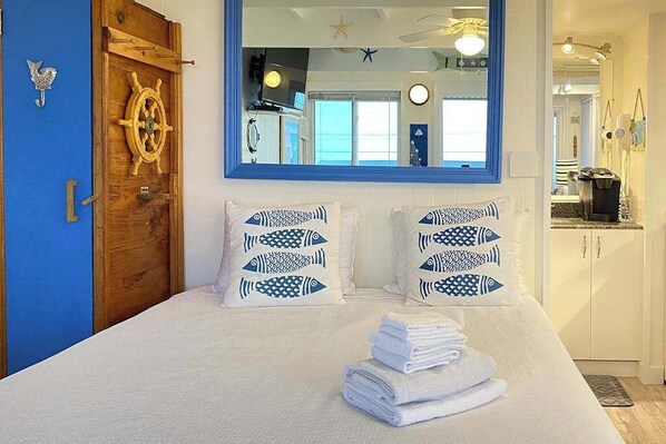 WiFi, bed sheets