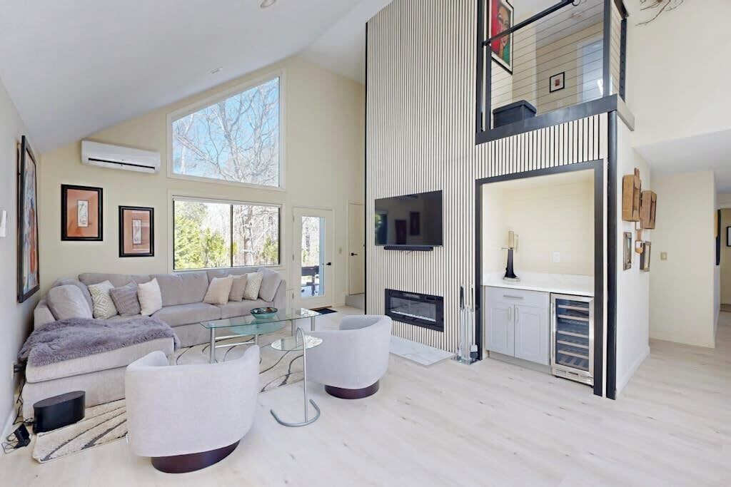 TV, fireplace, video games, offices