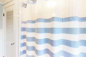 Shower, hair dryer, towels - Sunny, Cape-style home with a game room, yard, firepit, & washer/dryer (Chatham)