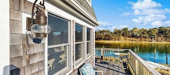 Breathtaking Riverfront Home with a Lovely Deck, Close to Beach - Dogs OK