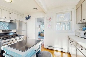 Fridge, microwave, oven, stovetop - Waterfront home with lake views - walk to Falmouth Heights Beach (Falmouth)