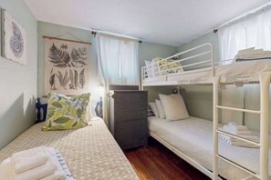 Accès Internet, draps fournis