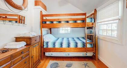 Cape Cod cottage with patio - near golf, 100 yards to private Mashpee Beach