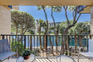 Property grounds - Sunset Rentals | Island Club 6205 (Hilton Head Island)