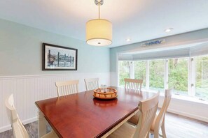 Dining - Family home with association beach access and elevated deck (Harwich Port)