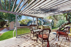 Terrace/patio - Charming home, great location, A/C, games, W/D, deck, & grill, firepit (Marstons Mills)