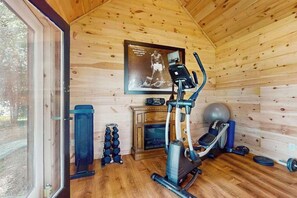 Fitness facility - Charming home, great location, A/C, games, W/D, deck, & grill, firepit (Marstons Mills)