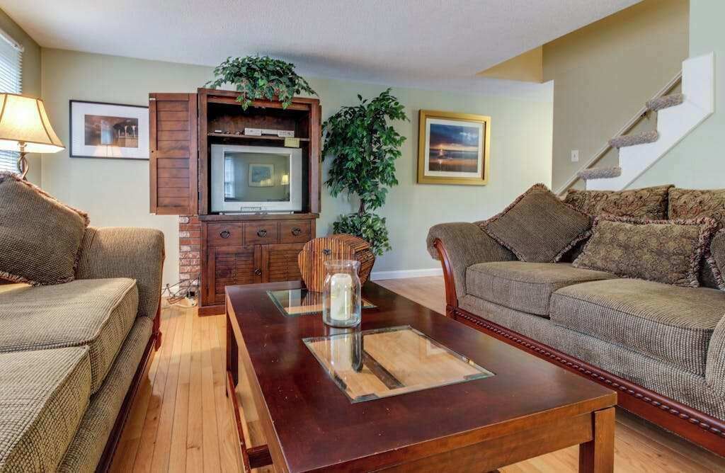 TV, DVD player, stereo, offices