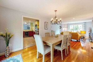 Dining - Dog-friendly home with great deck & association beach on Mashpee Pond (Mashpee)