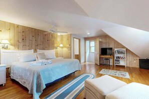 Iron/ironing board, WiFi, bed sheets - Serene wooded hideaway with spacious deck & Rail Trail access - near beach (Wellfleet)