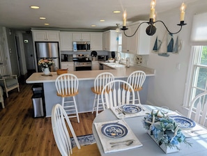 Dining - Private water access & stunning views (Barnstable)