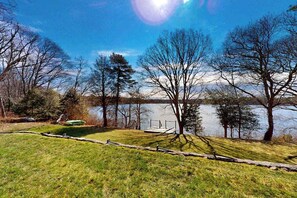 Property grounds - Wonderful waterfront getaway with furnished deck, pond access, kayaks & WiFi (Cotuit)