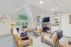 TV, offices - Inviting dog-friendly home with furnished deck & firepit, near golf (East Falmouth)