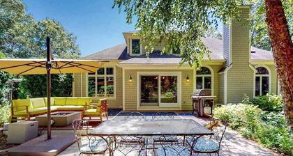 Inviting home with charming outdoor area & firepit - short drive downtown