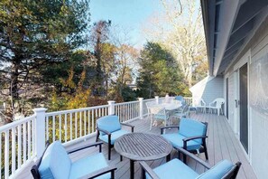 Outdoor dining - Summer home with expansive deck & wonderful location for beachgoers (Mashpee)