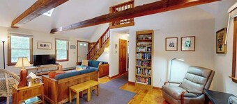 Airy home with AC, W/D, deck, & bikes- close to Nauset Light Beach & trails