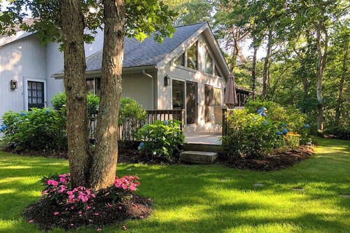 Charming Home with Deck, Screened Porch, Private Balcony, Near Beaches