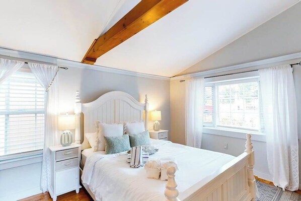 5 Schlafzimmer, Reisekinderbett, WLAN, Bettwäsche