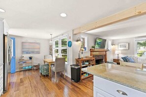 Interior - Peaceful Great Pond getaway with private yard, patio, AC & family-friendly games (Falmouth)