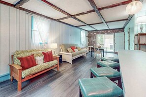 TV, offices - Private house close to beach & playground with grill, outdoor shower, & patio (Falmouth)